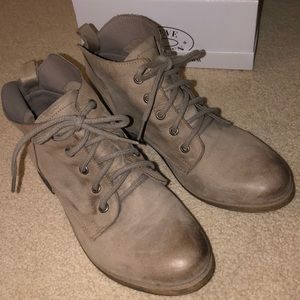 Steve madden light brown booties